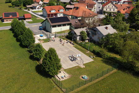 BEGUNJE  ŠOLSKO IGRIŠČE 01 FOTO LJUBO VUKELIČ